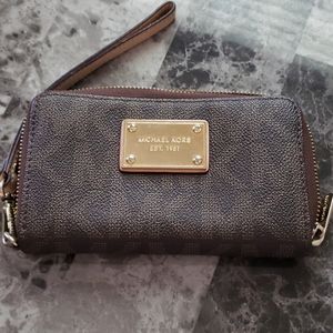 Michael Kors Wristlet